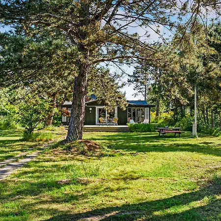 Three-bedroom In *