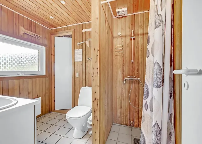Three-bedroom In Casa vacanze *
