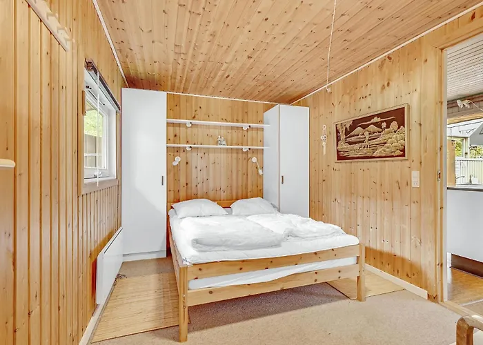 Three-bedroom In Martofte