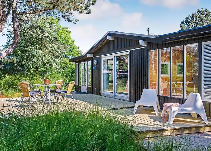 Three-bedroom In Martofte